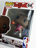 Michael Jordan Pop! Basketball vinyl figure number 54 in its original white and red Funko Pop! box, featuring a basketball and an autographed NBA 
card.
דמות פופ (בובת פופ) בגודל "3.75 (9.5 ס"מ) של Michael Jordan מהליין של Basketball.
זוהי דמות מספר 54 בסדרה, יוצרה ע"י Funko בשנת 2023, חדשה באריזה במצב טוב. מייקל ג'ורדן שיקגו שיקאגו בולז בולס
דמות פעולה אקשן פיגר בובה צעצוע אספנות איסוף וינטג' וינטאג' וינטייג' וינטאייג' רטרו ס"מ סנטימטר 4" "4 אינץ' מחיר מבצע
ספורט אן בי איי כדורסל