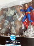 DC Multiverse Batman Earth-1 and action figure set in clear plastic packaging, showing both figures posed inside the box with a branded black label at the bottom.
מארז דמויות פעולה - אקשן פיגרים בגודל "7 (17.5 ס"מ) של Superman ו-Batman Earth 1 (Devastator) מהליין של DC Multiverse.
המארז יוצר ע"י McFarlane Toys בשנת 2021, חדש ובמצב טוב. 
האריזה כוללת 2 מעמדים, 2 קלפי איסוף ובסיס תצוגה מרהיב לבניית דיורמה מושלמת!
פעולה פיגר בובה צעצוע אספנות וינטג' וינטאג' וינטייג' וינטאייג' רטרו באטמן מחיר מבצע סופרמן