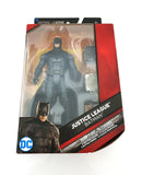2017 Mattel DC Comics Multiverse Justice League 6.5 inch Batman Action Figure with Mother Boxes