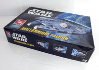 2005 ERTL Star Wars 18" Millennium Falcon Model Kit
